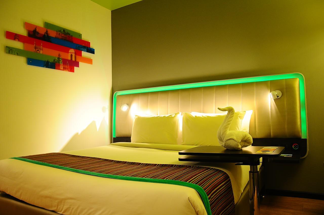 Park Inn By Radisson Gurgaon Bilaspur Manesar Exterior foto